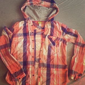 Long sleeve plaid shirt w/hoodie